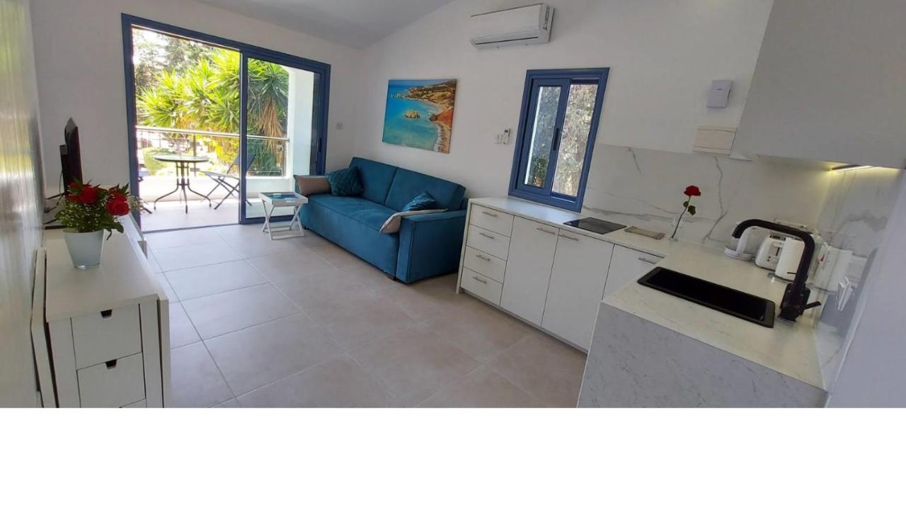 Cyprusmylove Paphos Eksteriør billede